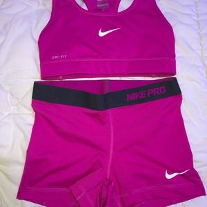 😍NIKE SPORTS BRA AND SHORT SET😍